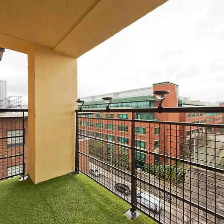 Apartment Stunning 3-bed In 1 *